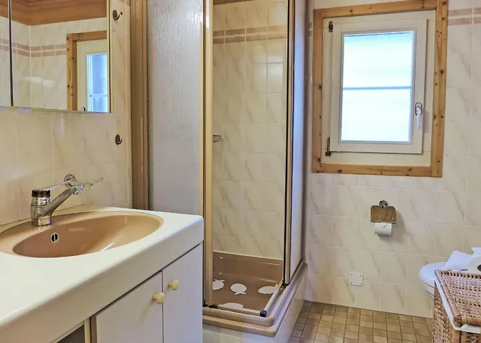 Central-2 By Interhome